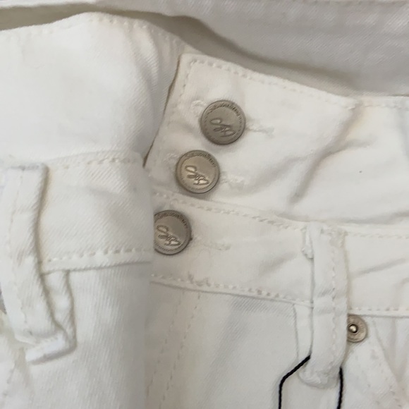 Suzanne Betro high waisted white Capri in size 8 - Picture 3 of 13